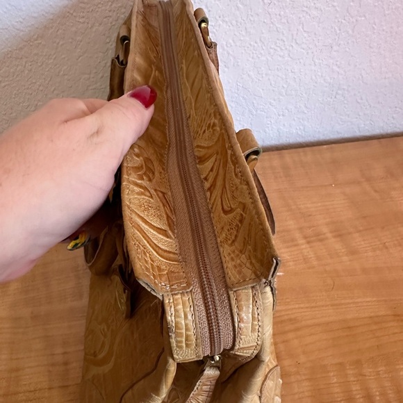 Brahmin Vintage Rare Floral Hand Tooled Tan Leather Handbag - Picture 10 of 11